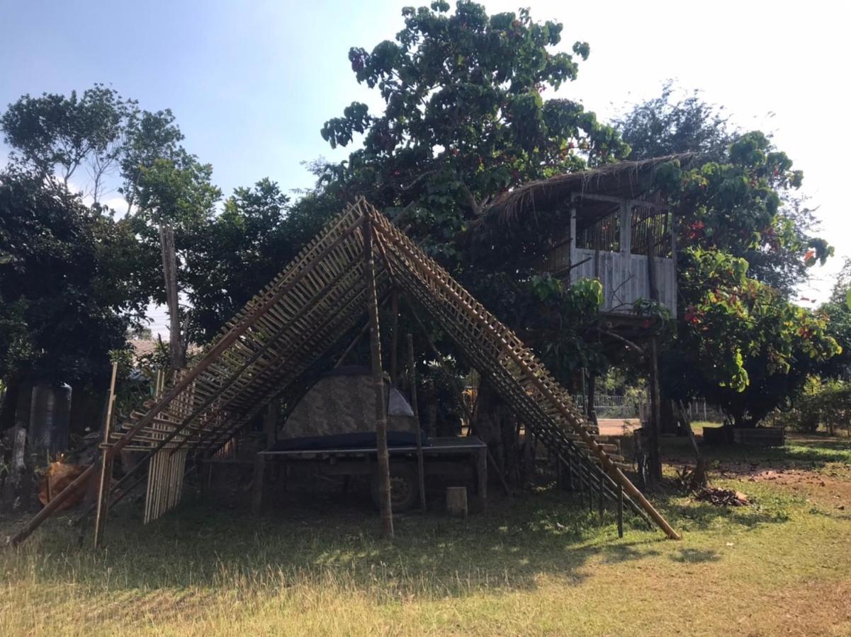 Amando_Tent Hotel Phayao Exterior photo