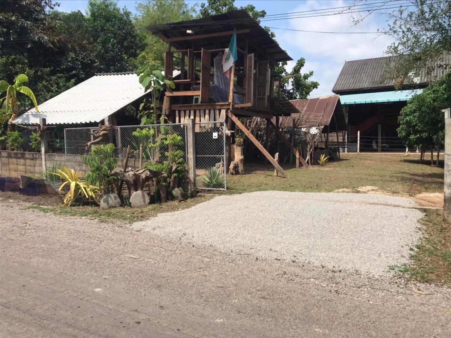 Amando_Tent Hotel Phayao Exterior photo